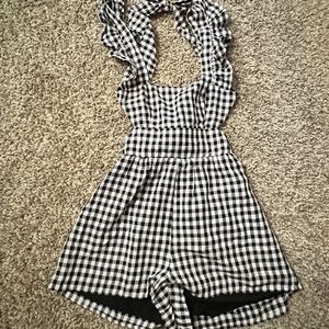 Fashion Union Exclusive cut-out beach romper in gingham size 4